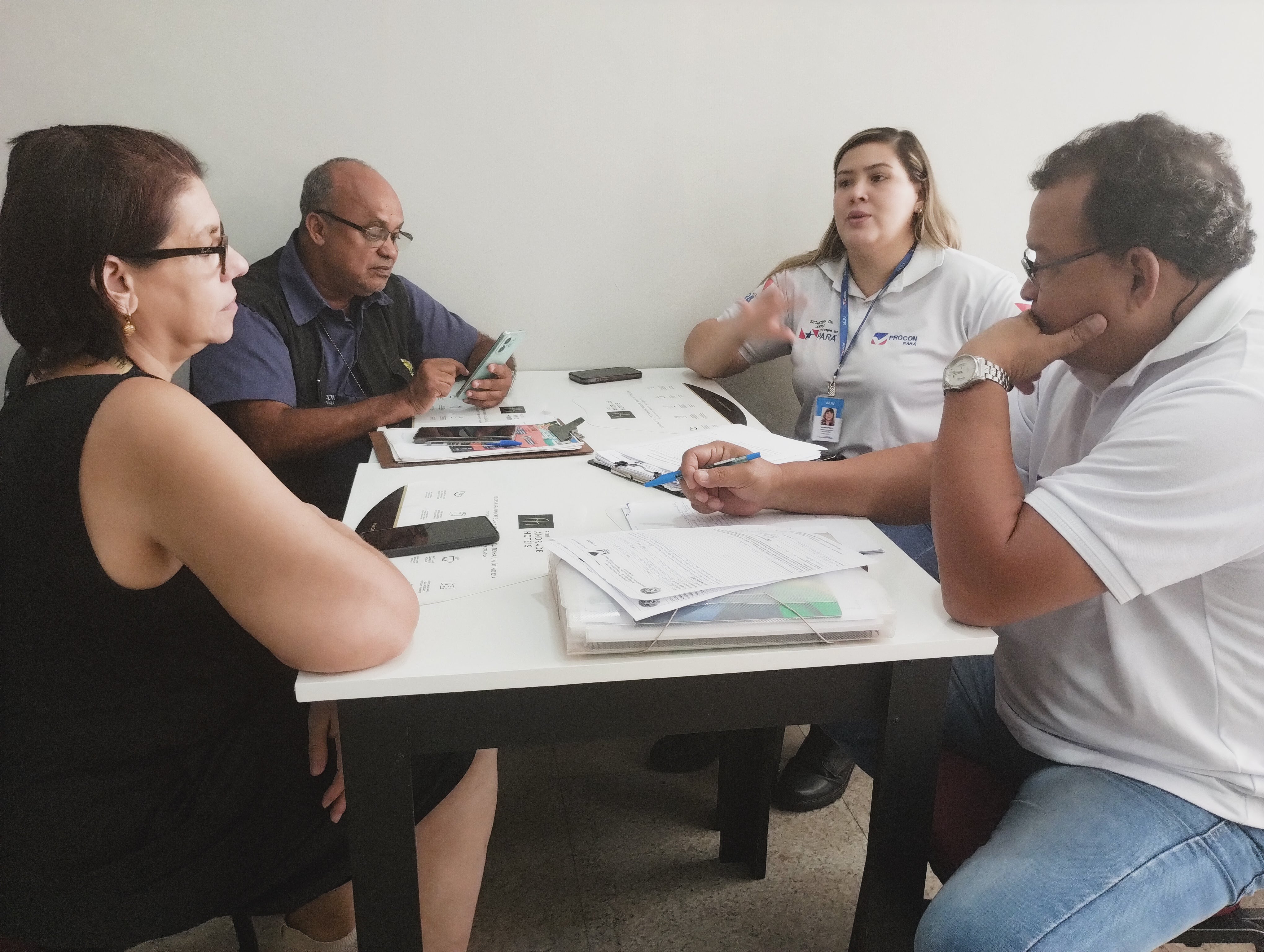 Procon fiscaliza hotel