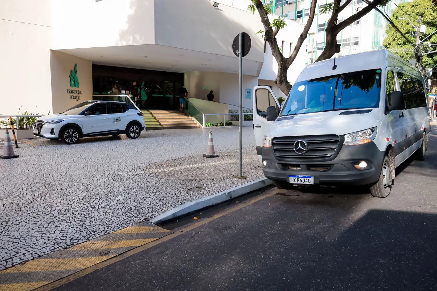 Procon fiscaliza hotel